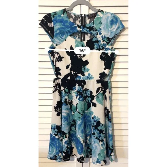 Glam Doll Dress Cut Out Neck And Sides. Stretch Zip Back Floral Women’s Size M - Picture 10 of 10